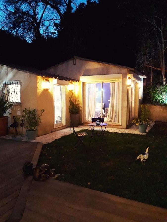 Dans Un Jardin Bb Et Jacuzzi Bed & Breakfast Mandelieu La Napoule Bagian luar foto