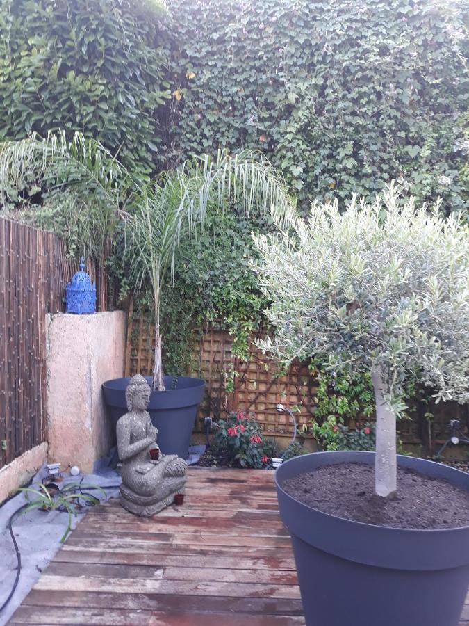 Dans Un Jardin Bb Et Jacuzzi Bed & Breakfast Mandelieu La Napoule Bagian luar foto