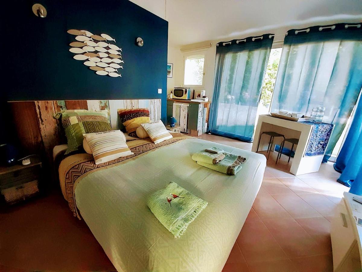 Dans Un Jardin Bb Et Jacuzzi Bed & Breakfast Mandelieu La Napoule Bagian luar foto